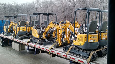 mini excavators transportation